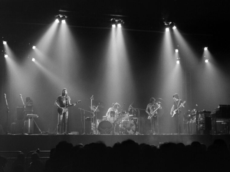 Pink Floyd с саксофонистом Диком Пэрри на сцене Earls Court в 1973 году