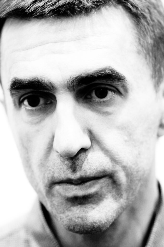 Вячеслав Бутусов на презентации книги «АрХиЯ», Московская международная книжная выставка-ярмарка, 8 сентября 2011 года.
